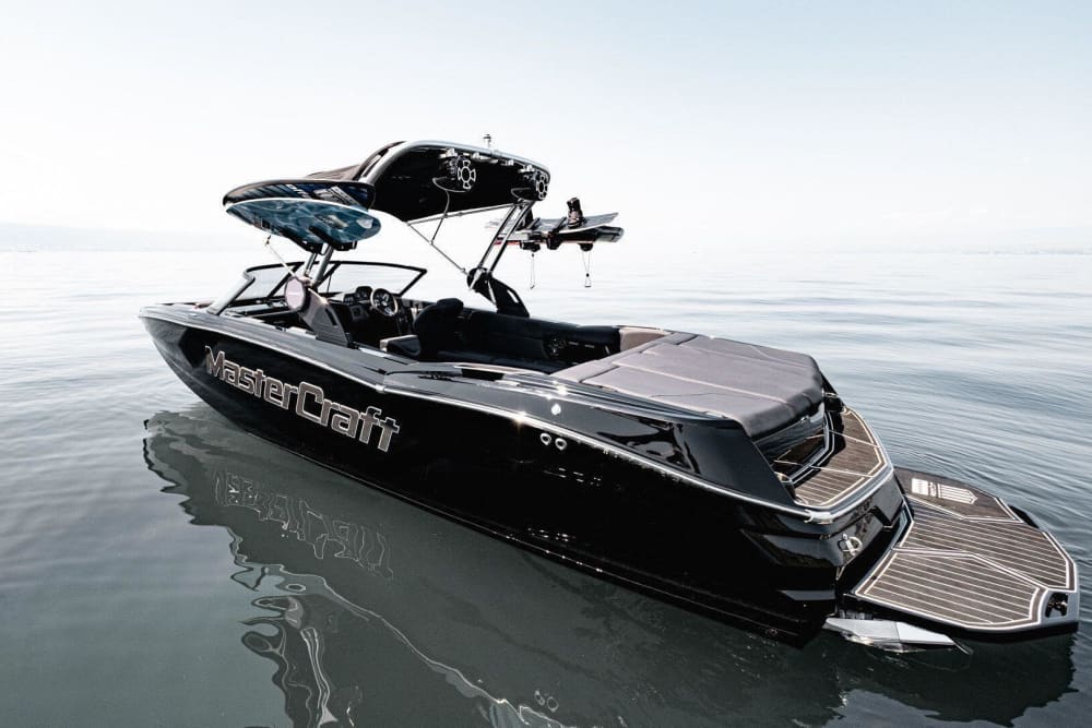 Relaxe em um passeio de barco de 3h45 em Genebra.