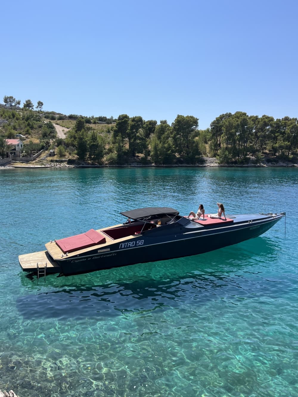 2h30 för att utforska Hvar på en motorbåt