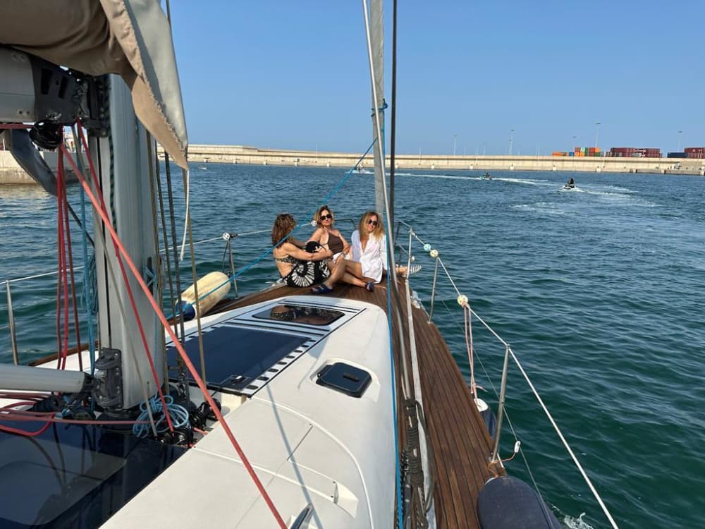 Full-day sailing experience on a sailboat in Valencia