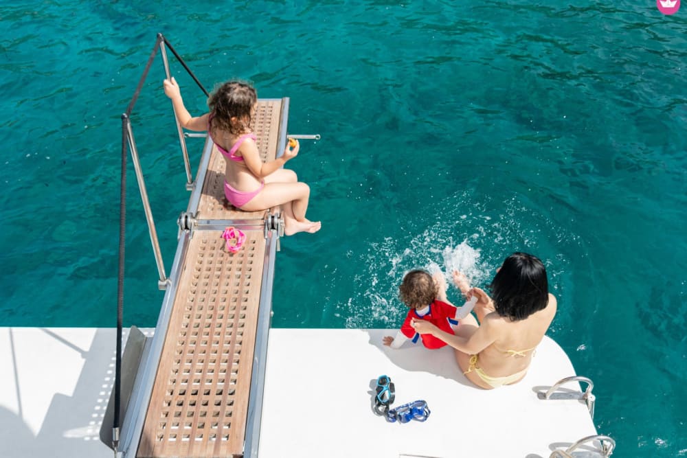 Half day cruise to Salamina island, Peristeria beach