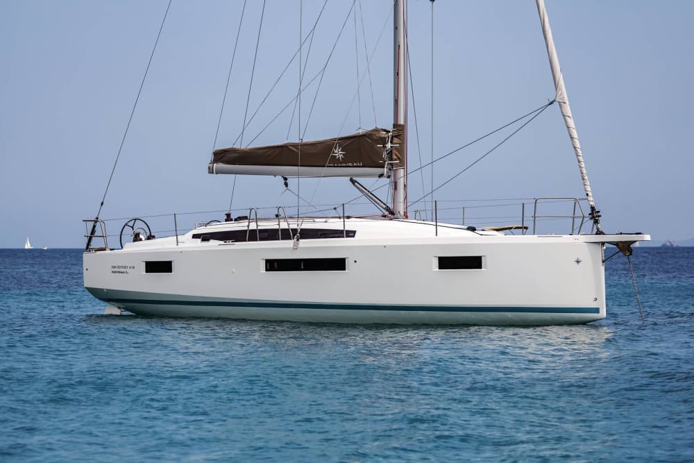 Full-Day Sailing from Port Vell - 8h