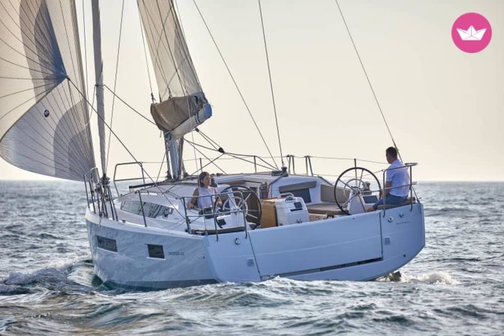 Full-Day Sailing from Port Vell - 8h
