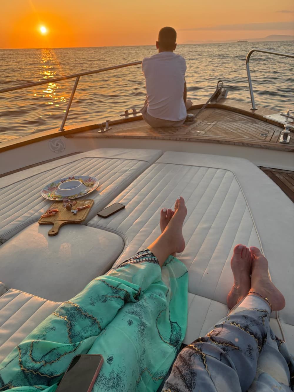 Your private speedboat for a day in Capri