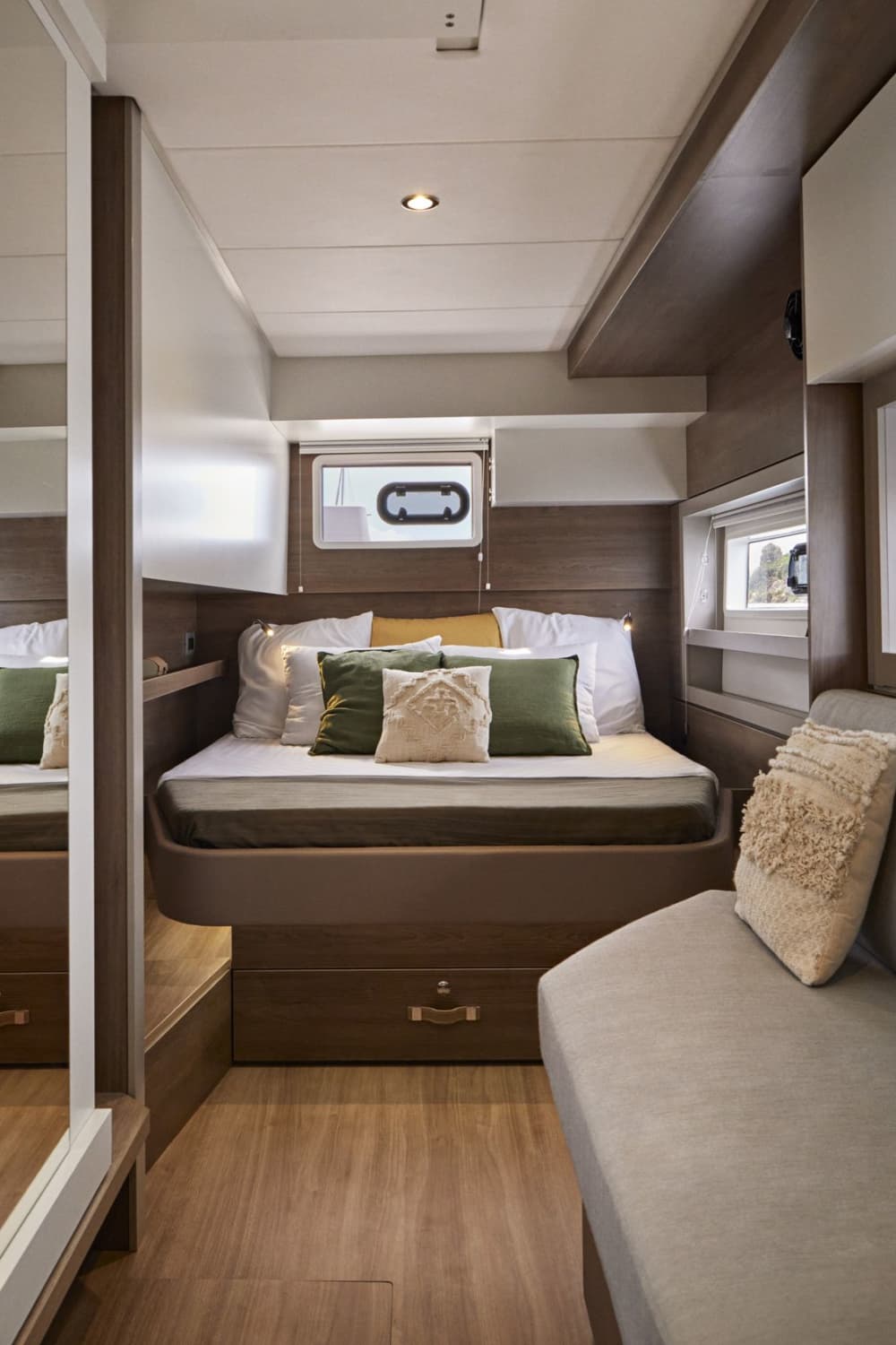 El catamarán que lo cambia todo. Ocho horas para comprobarlo.