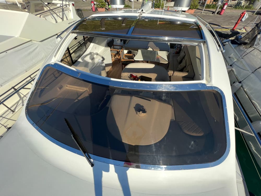 Capri Prestige Escape – Esperienza di lusso a bordo dello yacht Primatist G50