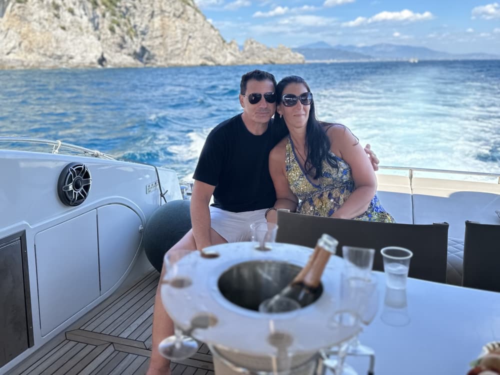 Capri Prestige Escape – Esperienza di lusso a bordo dello yacht Primatist G50