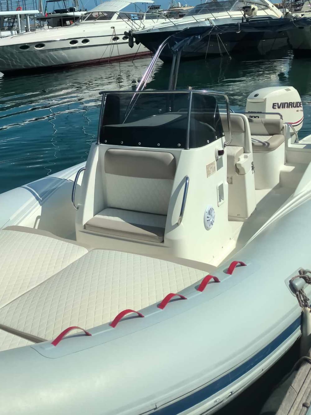 Castellammare del Golfo escape: 4h of relaxation on a motorboat