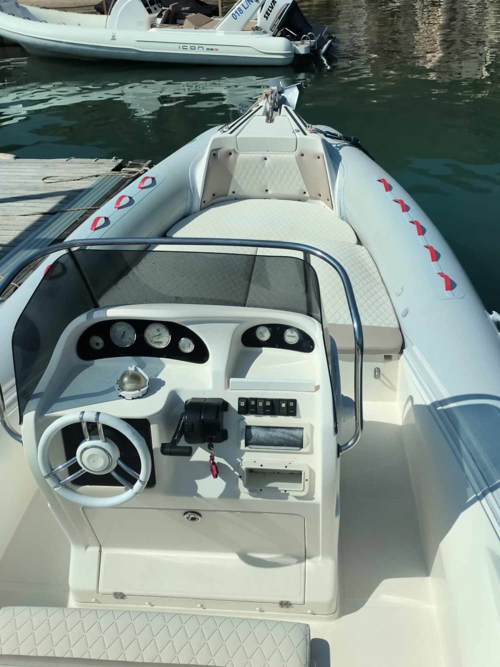 Castellammare del Golfo escape: 4h of relaxation on a motorboat