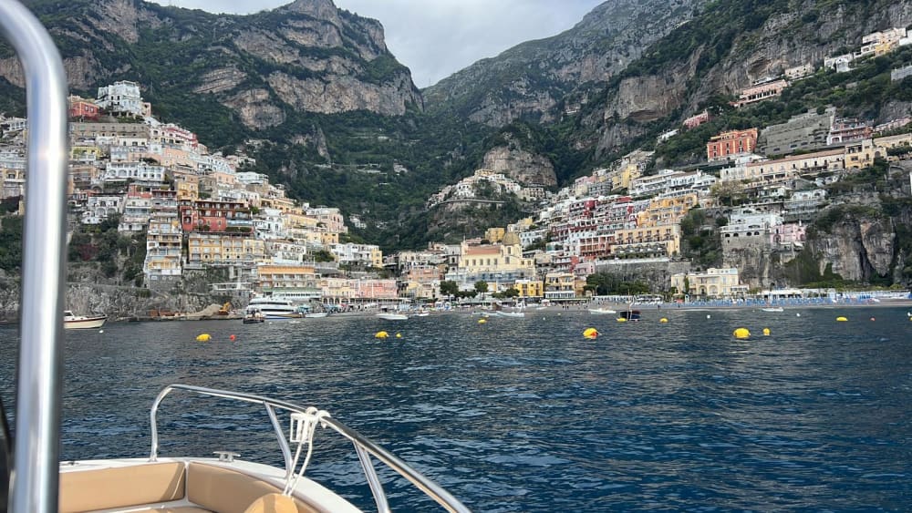 Från Capri till kusten: En exklusiv båtutflykt