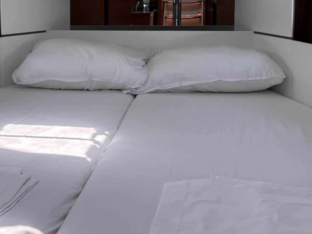 Однодневная парусная прогулка: маршрут вдоль побережья Коста-Брава из Л'Эскалы.