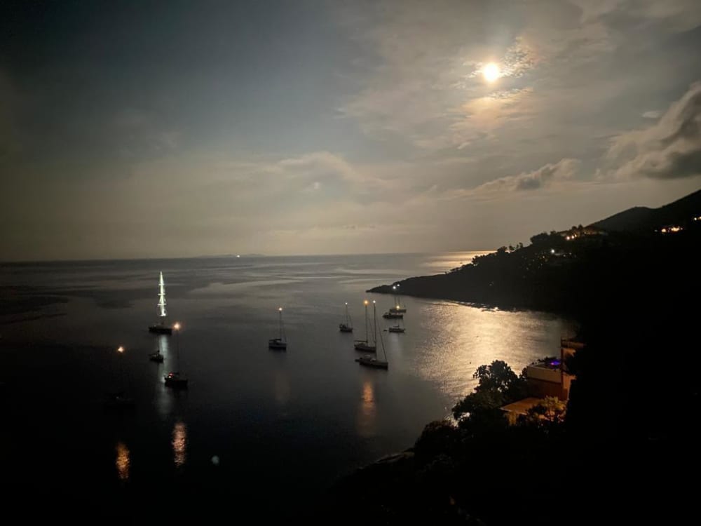 Escursione in barca a vela di un'intera giornata a Marina di Grosseto.