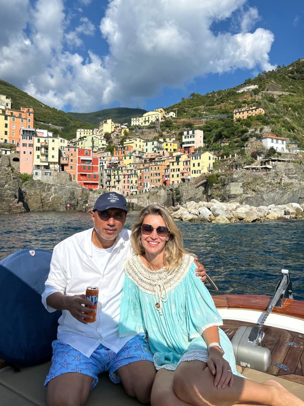 La tua barca a motore privata per una giornata alla scoperta di La Spezia.