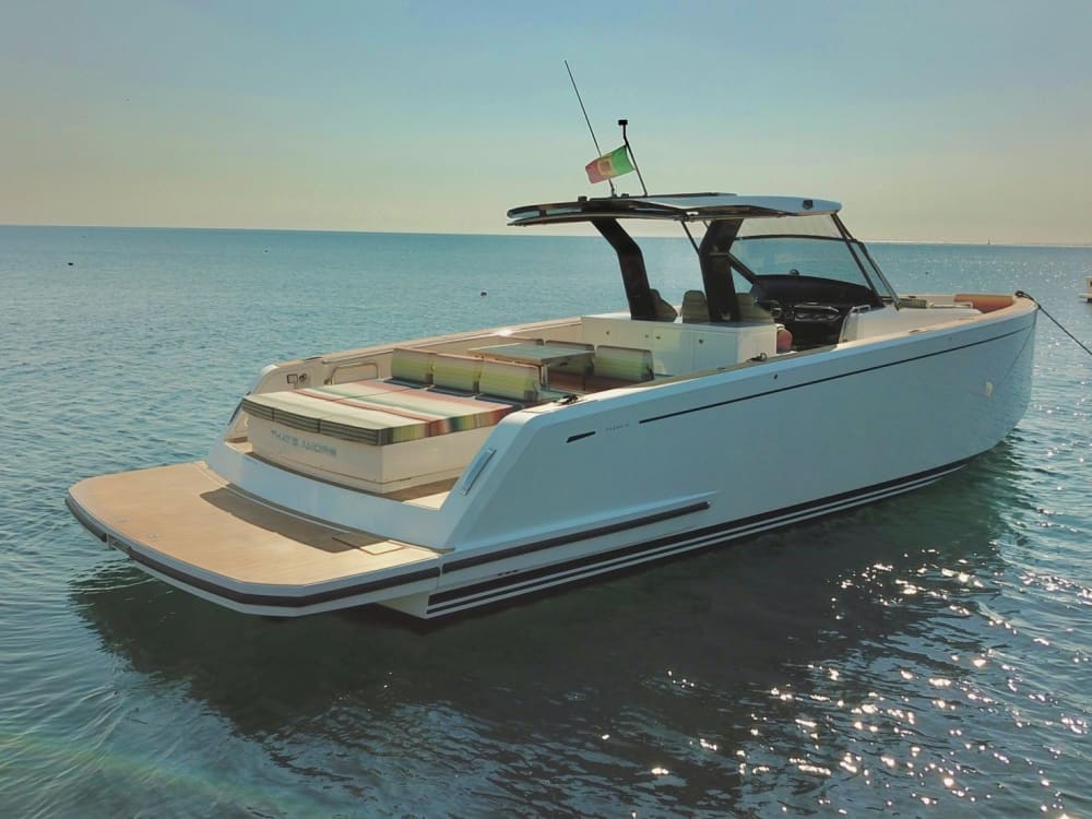 Intera giornata a Ischia: il segreto meglio custodito del Golfo di Napoli - Tour di un'intera giornata in barca di lusso