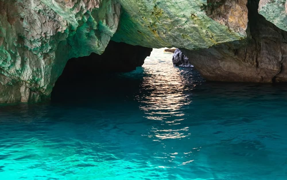 Full Day Glamour Meets Nature – A Day of Magic in Capri & the Amalfi Coast