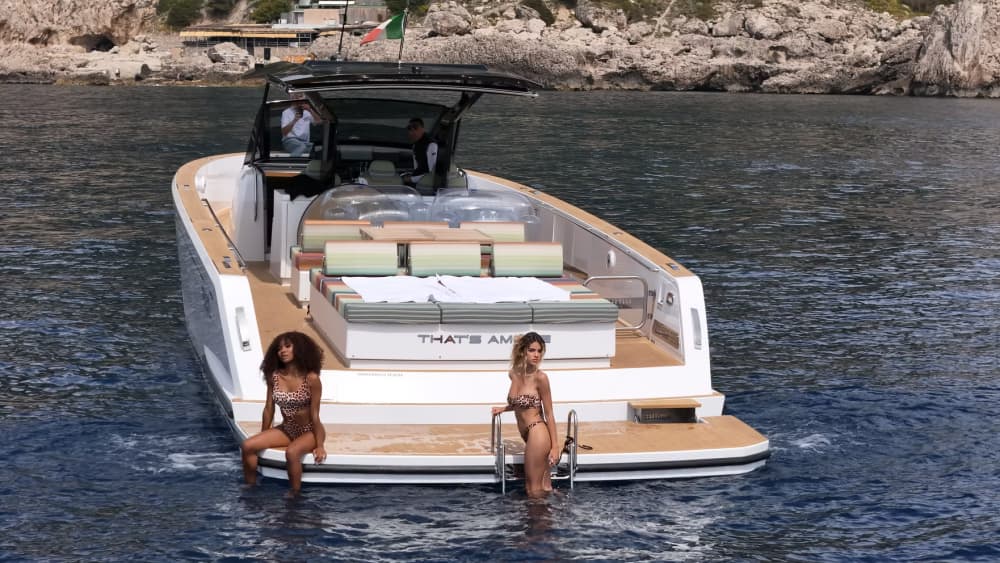 Luxe cruise van een hele dag langs de Amalfikust – van verborgen baaien tot iconische steden