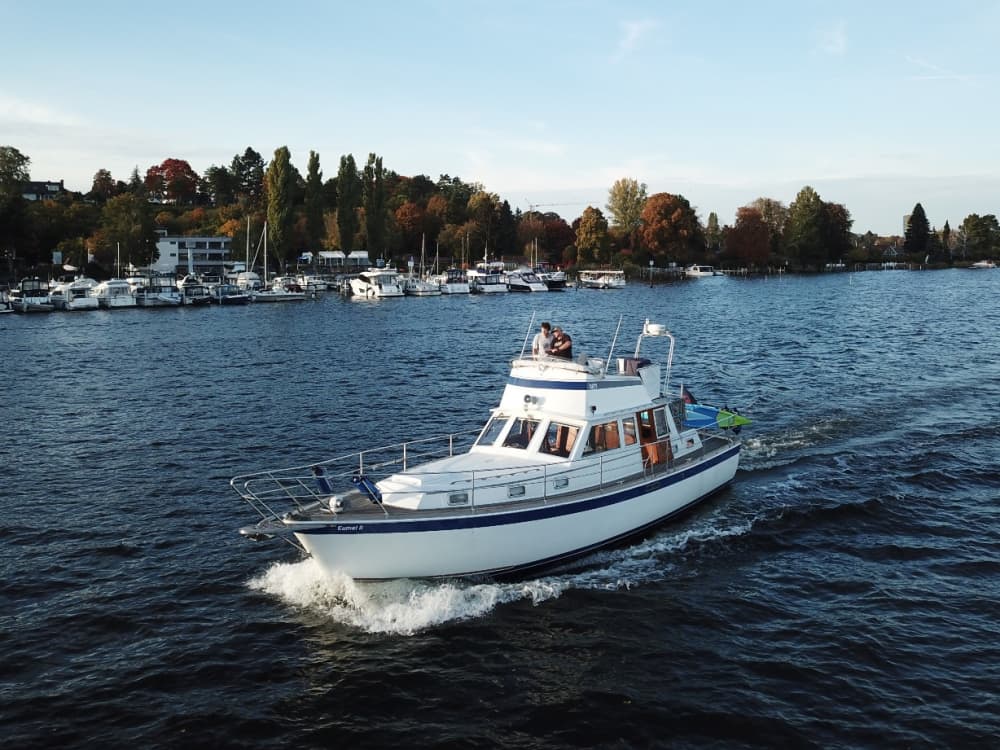 A full day of magic in Berlin on a motor yacht