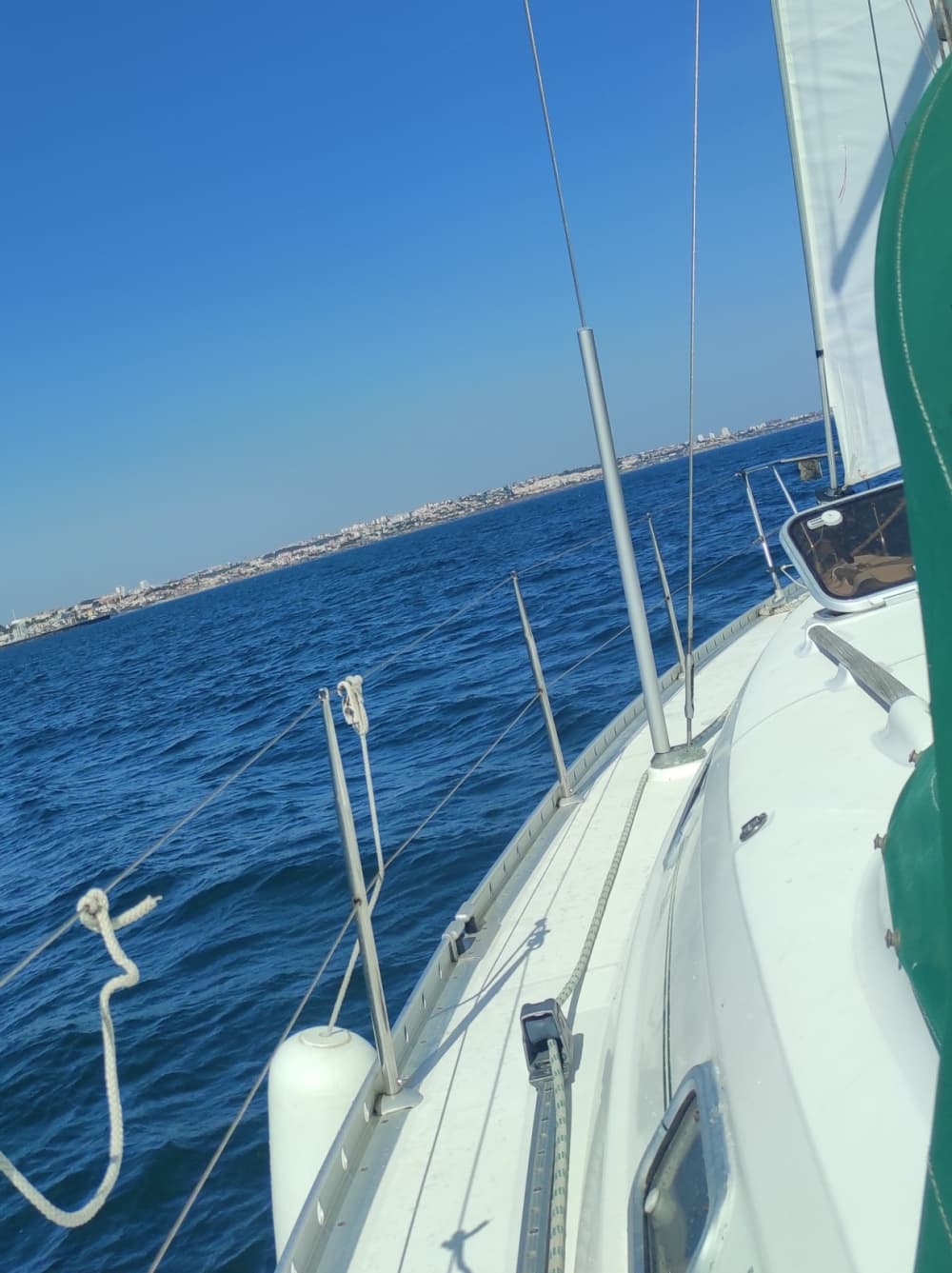 Pure sailing joy: Experience the magic of Cascais
