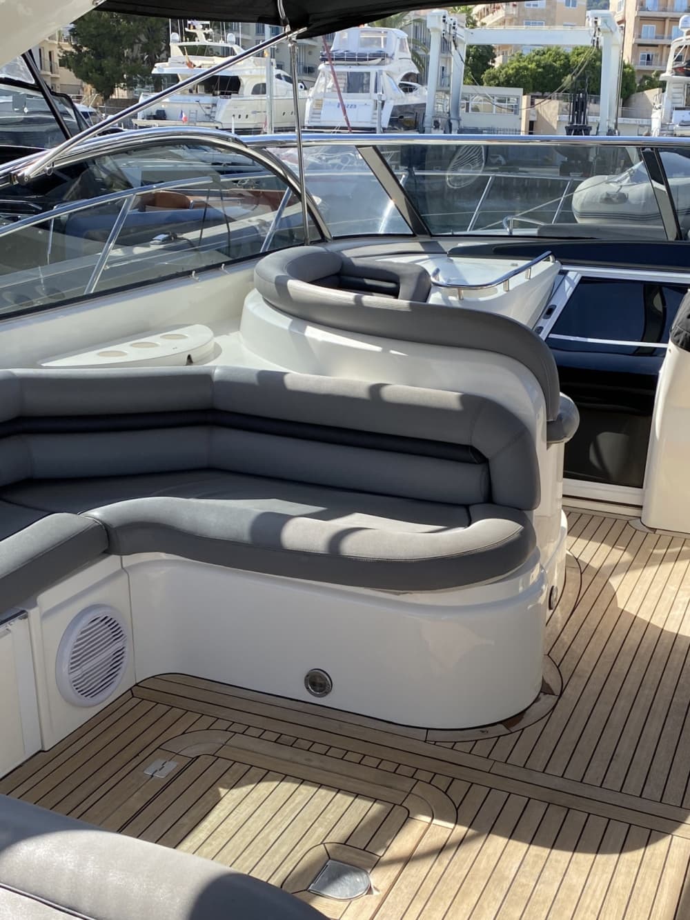 Motorlu tekneyle Palma de Mallorca'yı keşfetmek 4 saat