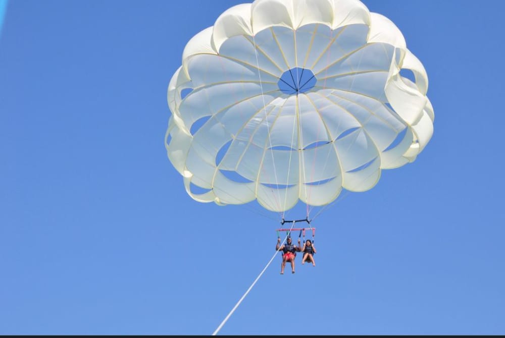 Насладитесь целым днем парусного спорта на катамаране в Пунта-Кане.