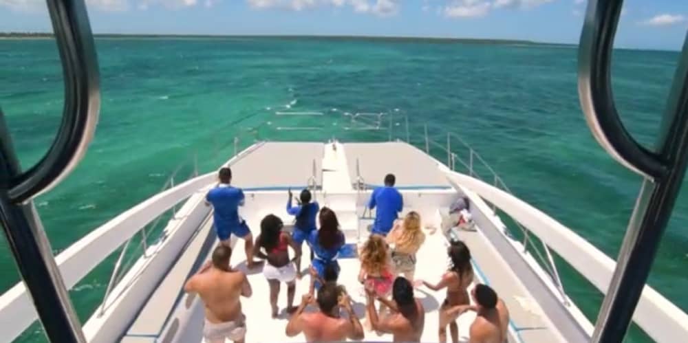 Full-day motorboat rental in Punta Cana