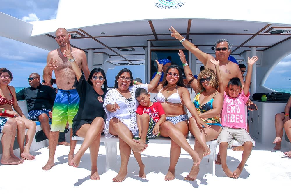 Full-day motorboat rental in Punta Cana