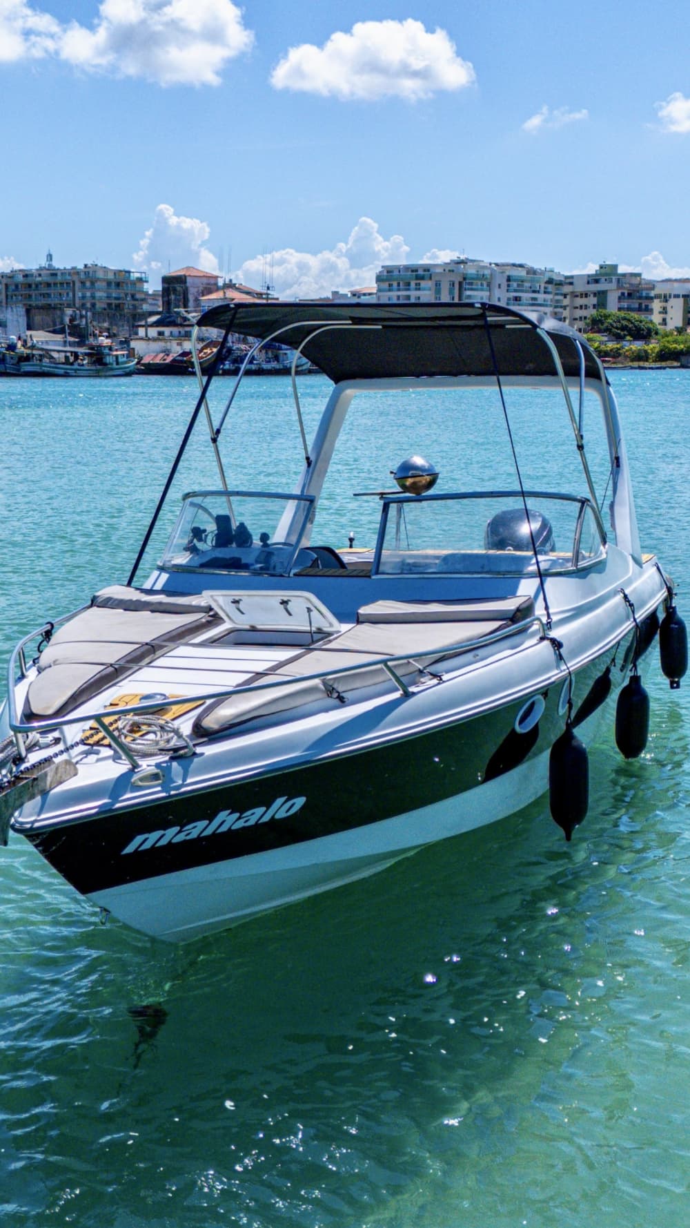 Profitez d'une journée complète en bateau à moteur à Cabo Frio