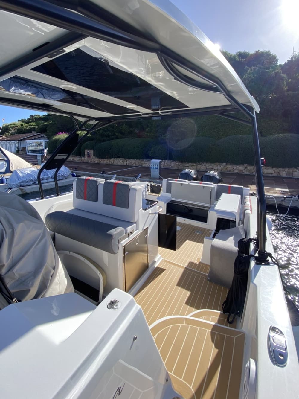 L'anima della Costa Smeralda: mare, silenzio e icone