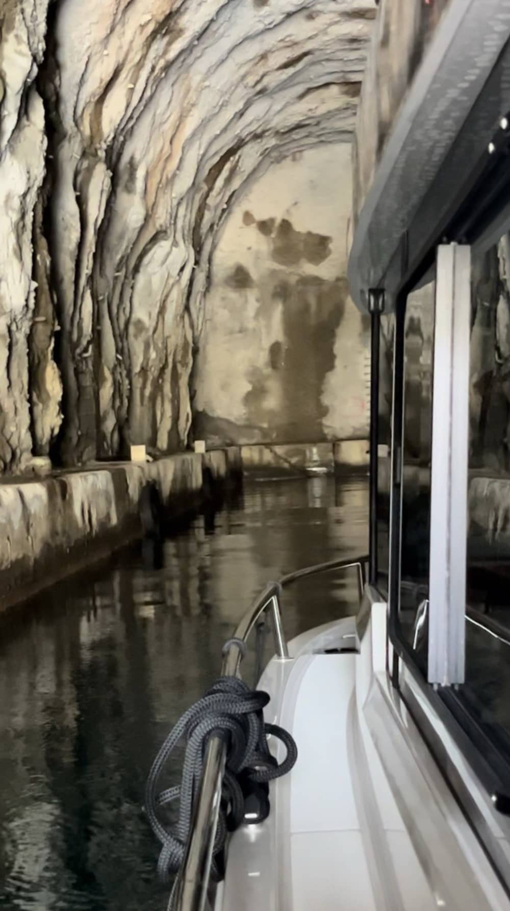 Votre bateau à moteur privé pour une journée autour de Tivat