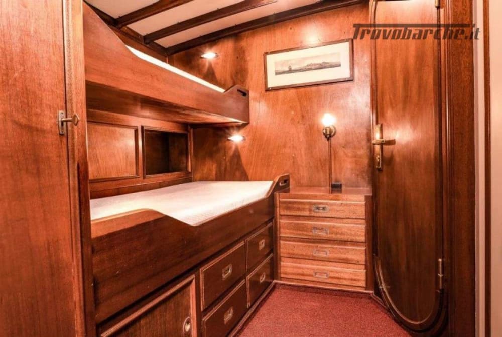 Exclusive dinner on a boat on San Marco