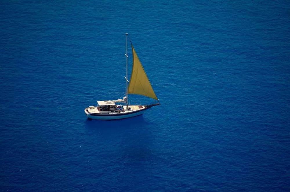 Een dagtocht zeilen in Cozumel op een zeilboot