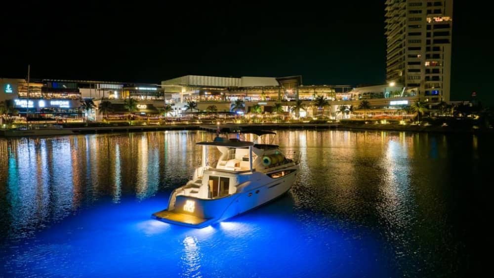 Scoprite Cancún come mai prima d'ora a bordo di un motoscafo.