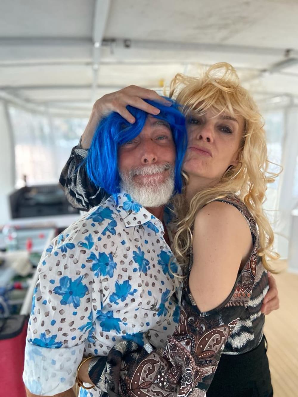 Concedetevi un momento di lusso a La Spezia trascorrendo un'intera giornata su uno yacht a motore.