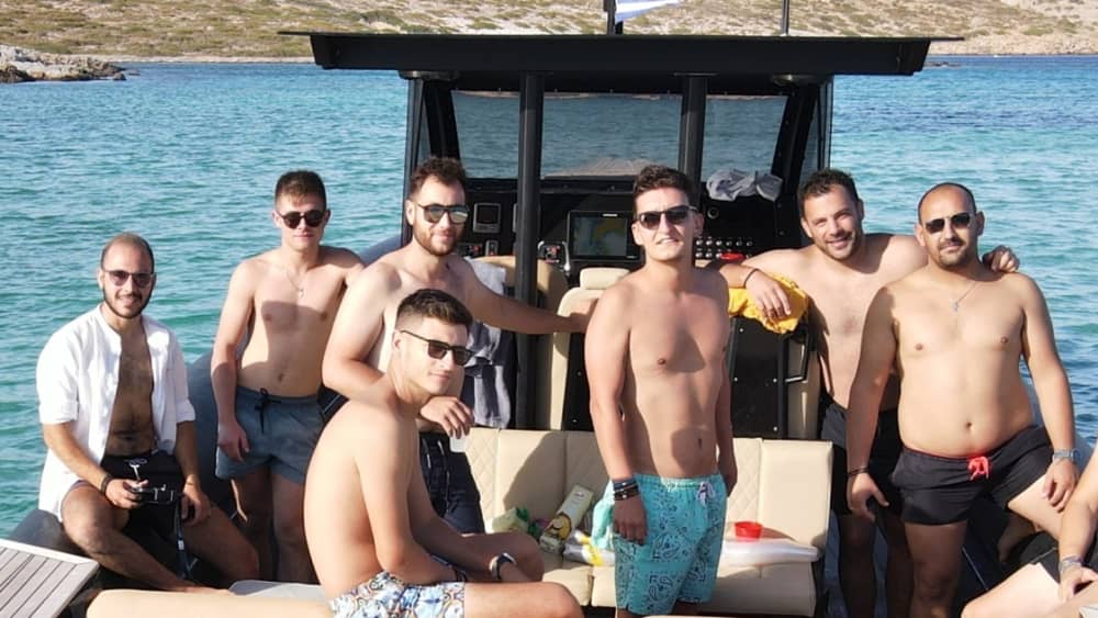 Je eigen Griekse Odyssee: een 8 uur durende reis op een motorboot