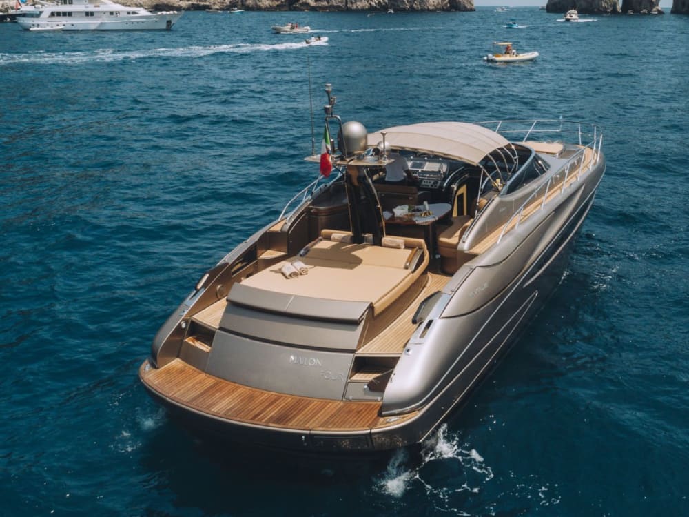 Private Yachtreise von Amalfi nach Ischia und Procida