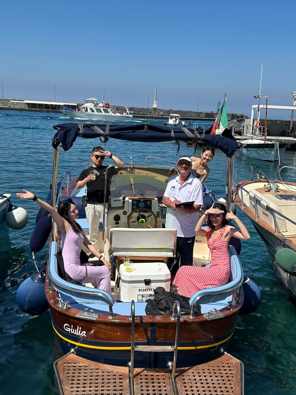 Tra Grotte e Baie Segrete – Capri Full Day