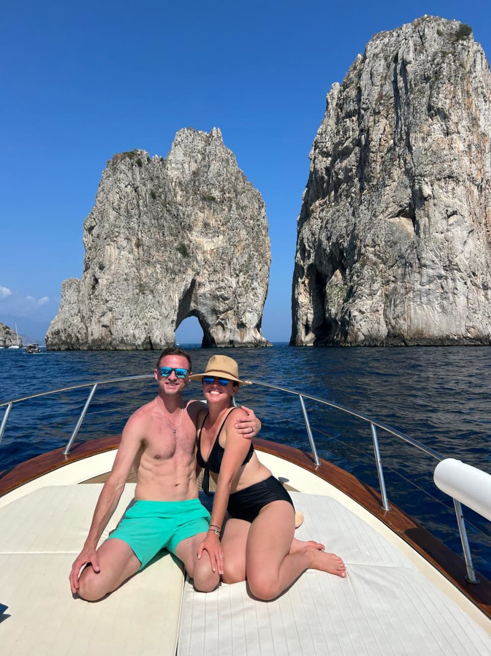 Tra Grotte e Baie Segrete – Capri Full Day