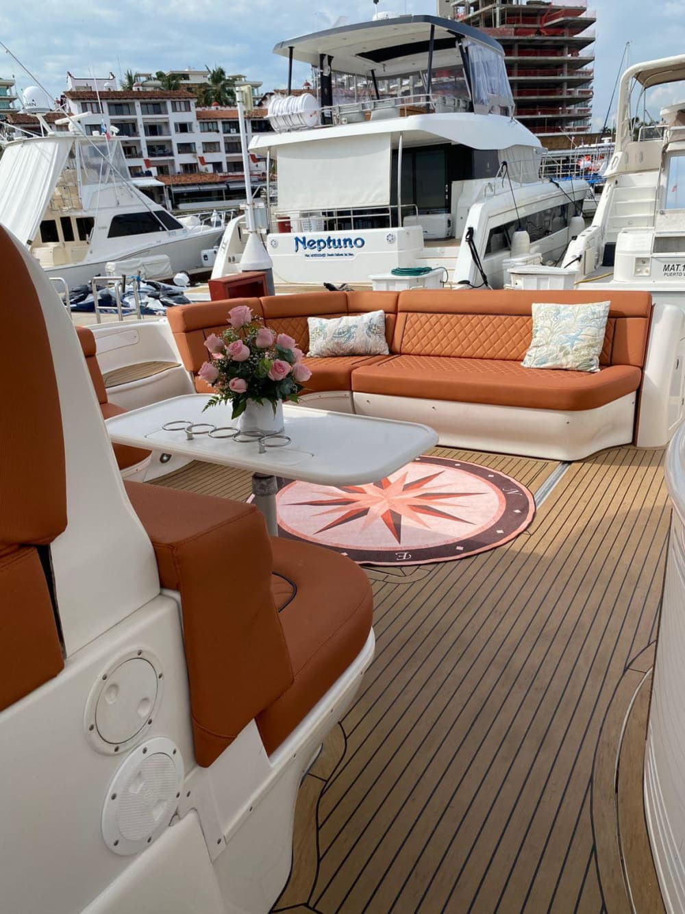 A full day of magic in Puerto Vallarta on a motorboat