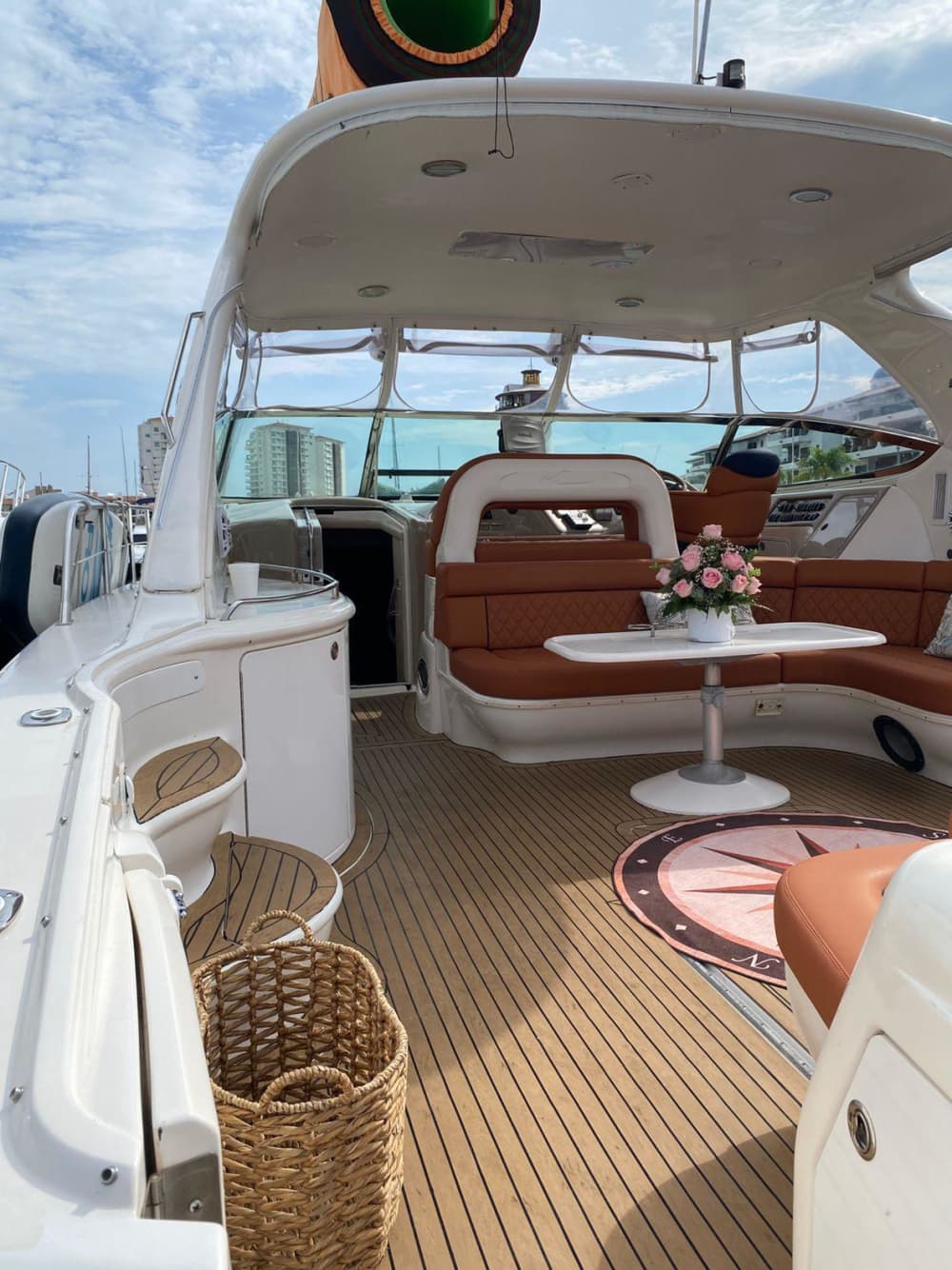 A full day of magic in Puerto Vallarta on a motorboat