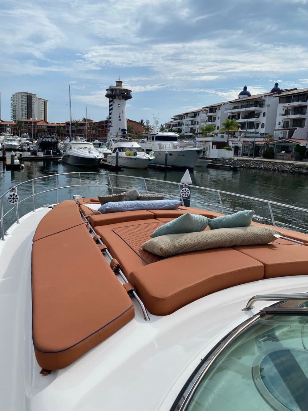 A full day of magic in Puerto Vallarta on a motorboat