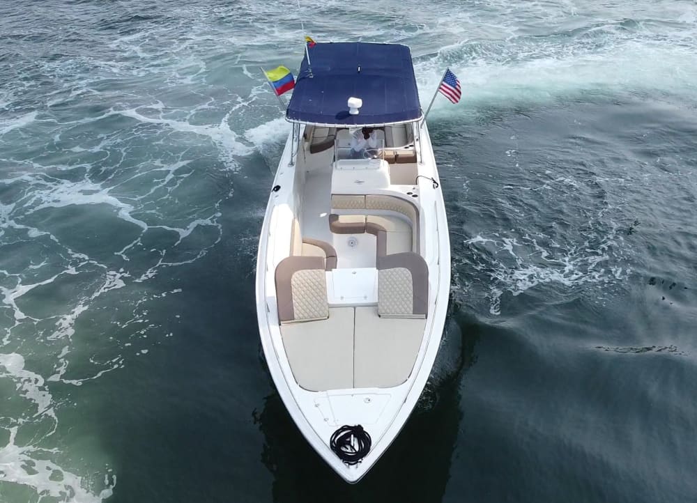 Votre journée à Carthagène : louez un bateau à moteur pour une journée complète de découverte.