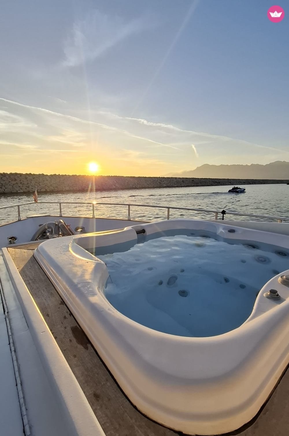 BOATPARTY CAPRI: Exklusive Events an Bord einer luxuriösen Yacht in Capri