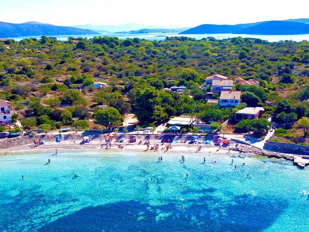 Ontsnapping naar het eiland Šolta & Zwemtocht in de Blauwe Lagune