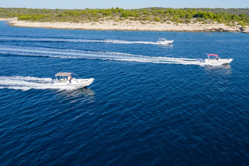 Ontsnapping naar het eiland Šolta & Zwemtocht in de Blauwe Lagune