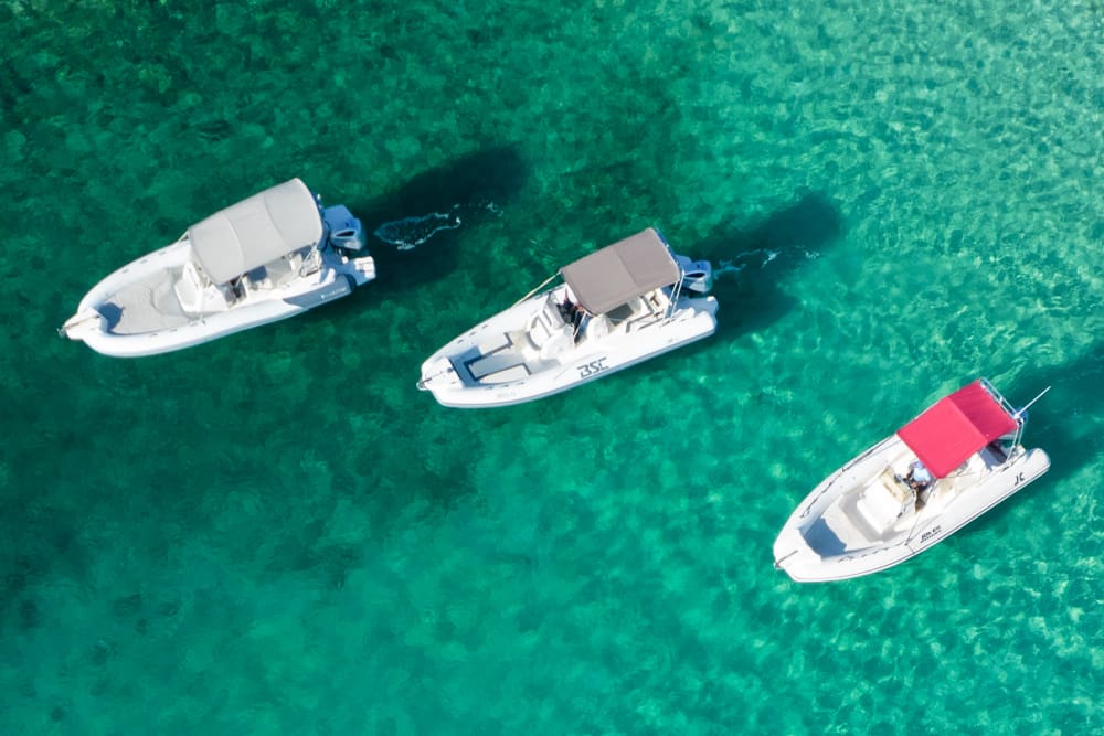 Verborgen lagunes en eilanddorpen vanuit Trogir