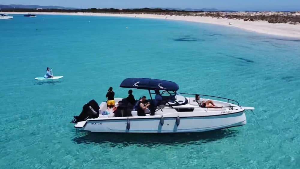 Giornata indimenticabile alla scoperta di Ibiza e Formentera (Rotta Illetes) - Noleggio giornaliero di 8 ore