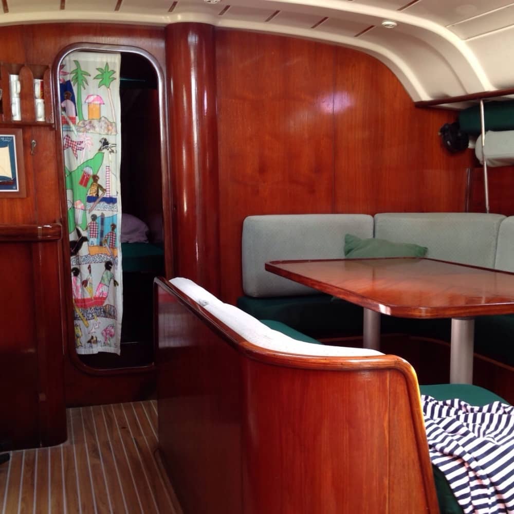 Escursione in barca a vela di un'intera giornata a Rodney Bay.