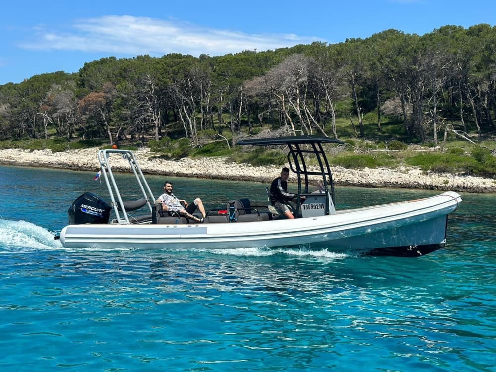 Adriatic Island Gems: Full-Day Boat Tour to Blue Cave & Hidden Bays
