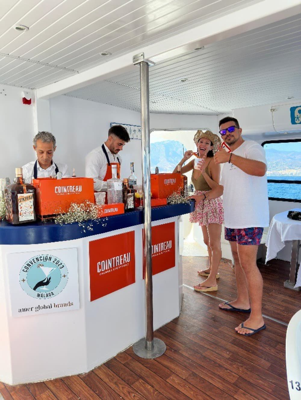 4-timmars katamaranskryssning i Estepona för grupper på upp till 20 personer