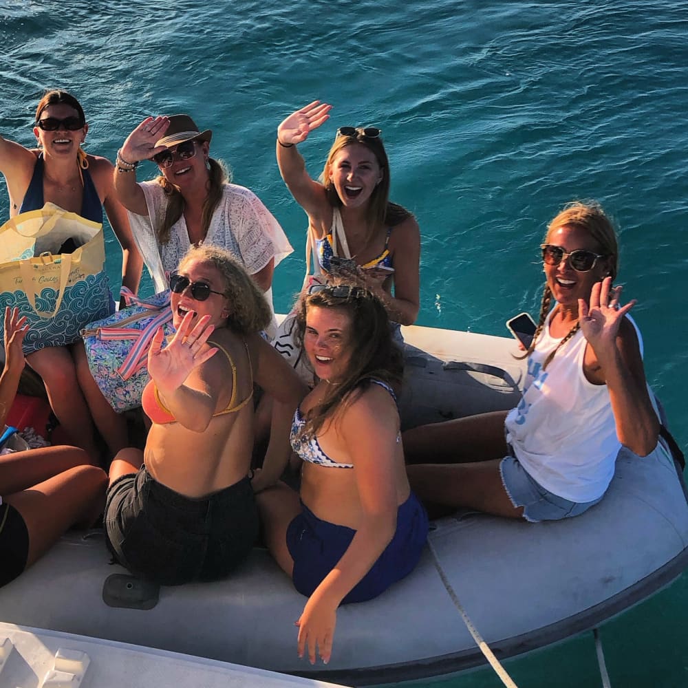 Halbtägige Katamaran-Expedition: Entdecken Sie Grace Bay, Iguana Island, Half Moon Bay und mehr