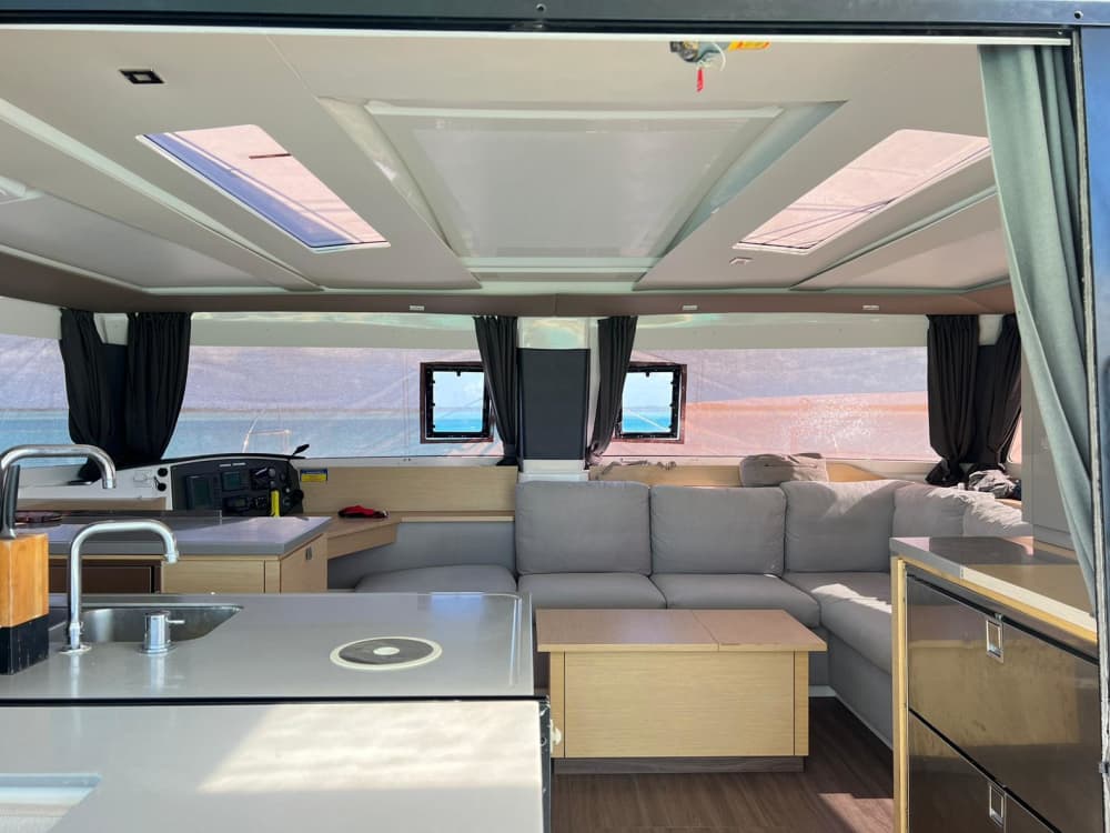 Halbtägige Katamaran-Expedition: Entdecken Sie Grace Bay, Iguana Island, Half Moon Bay und mehr